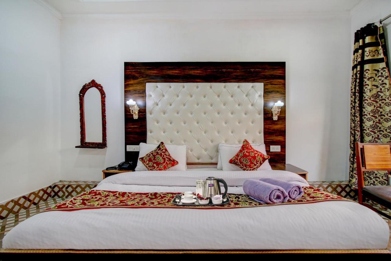 Hotel Royal Hameed ศรีนาการ์ ภายนอก รูปภาพ