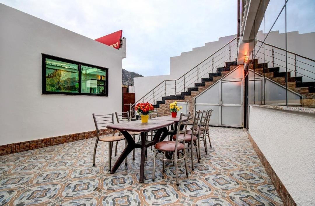 Hotel Royal Hameed ศรีนาการ์ ภายนอก รูปภาพ