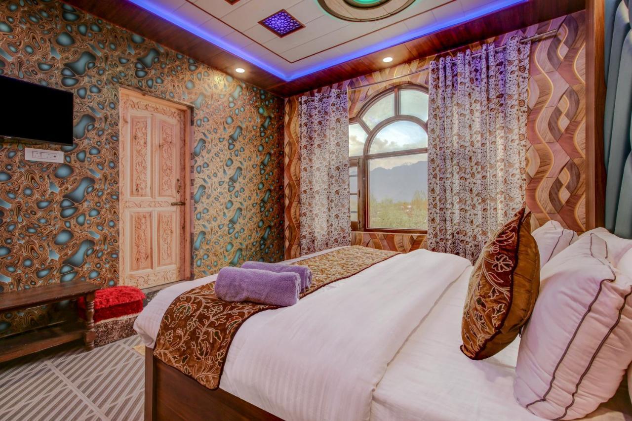 Hotel Royal Hameed ศรีนาการ์ ภายนอก รูปภาพ