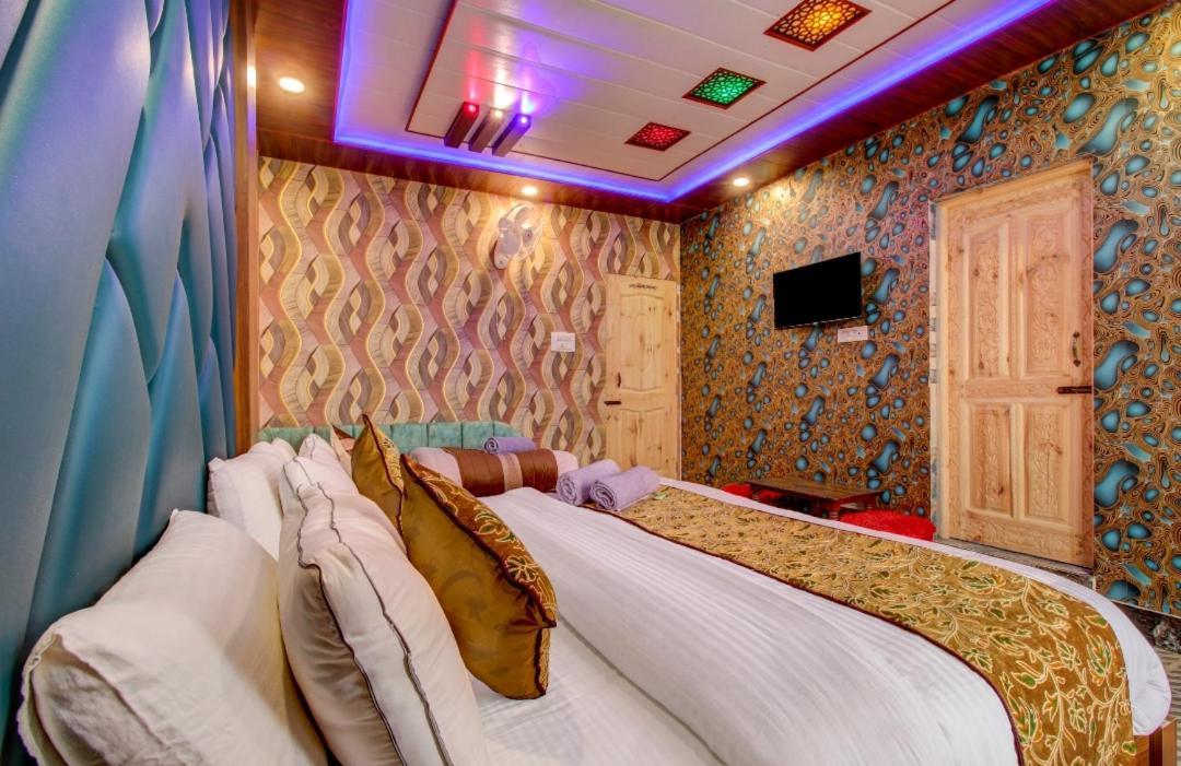 Hotel Royal Hameed ศรีนาการ์ ห้อง รูปภาพ